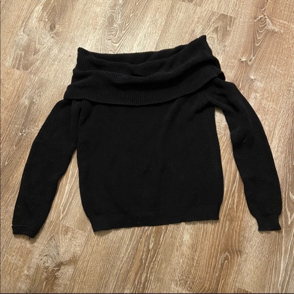 Lovers + Friends Black Off the shoulder Sweater - Picture 3 of 3
